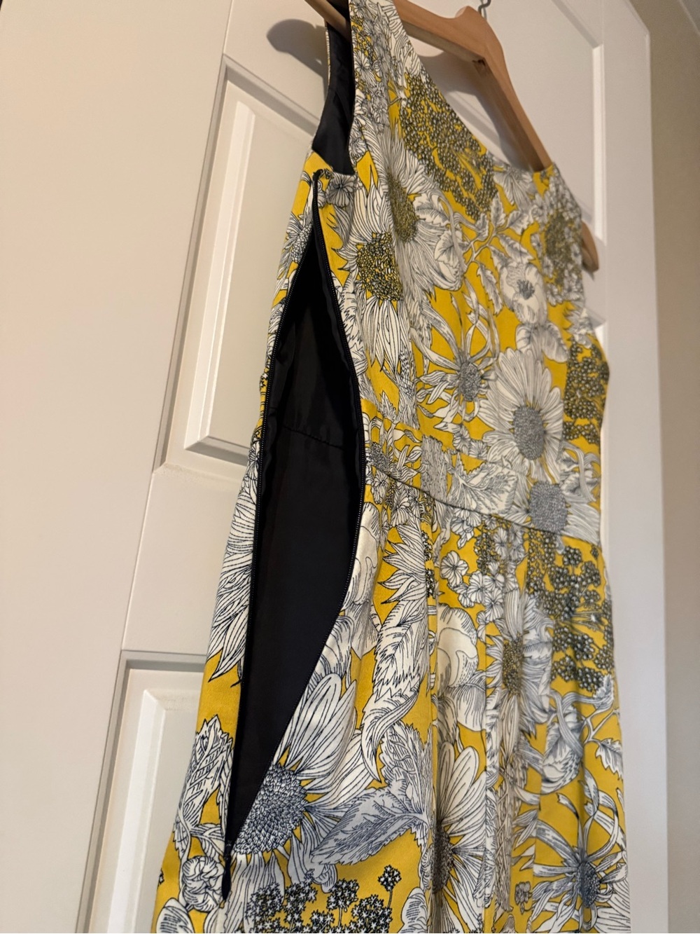 Liberty of London Yellow Floral Fit & Flare Dress Size 2 UK 4 - Picture 5 of 6